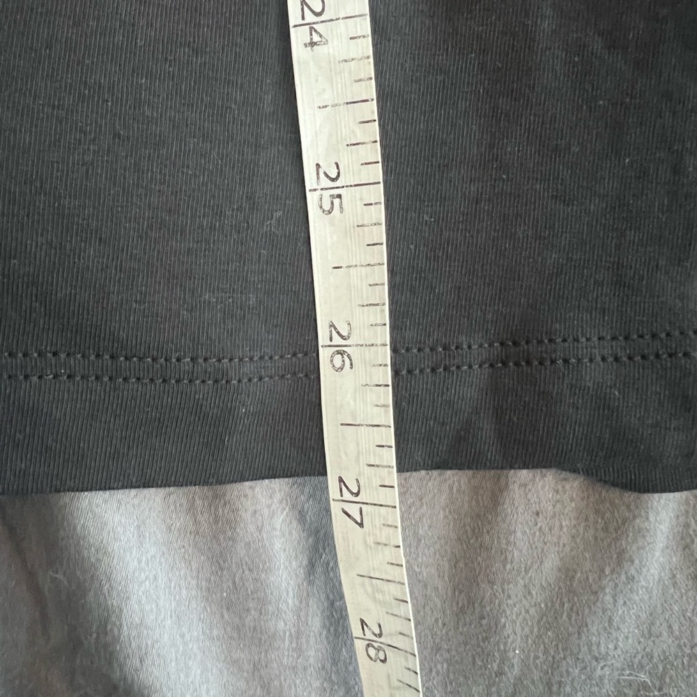 NWT Lululemon 5 Year Basic Tee *Lunar New Year size M - Picture 7 of 7